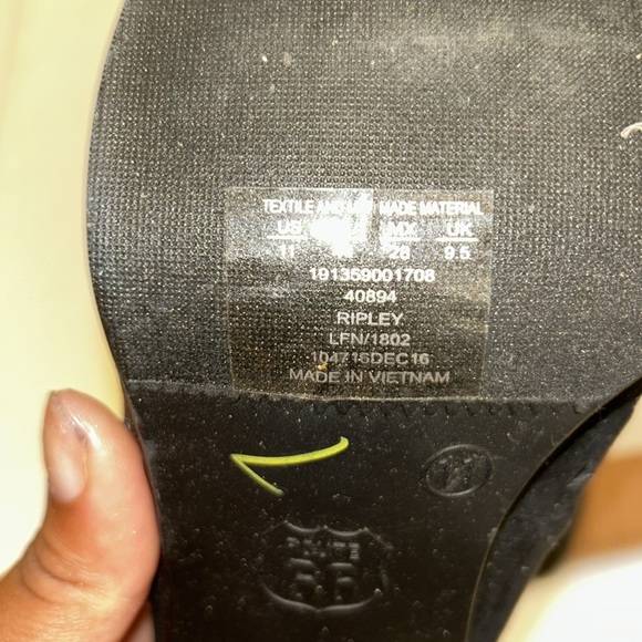 Route 66 Women's Black Studded Clogs - Picture 4 of 4